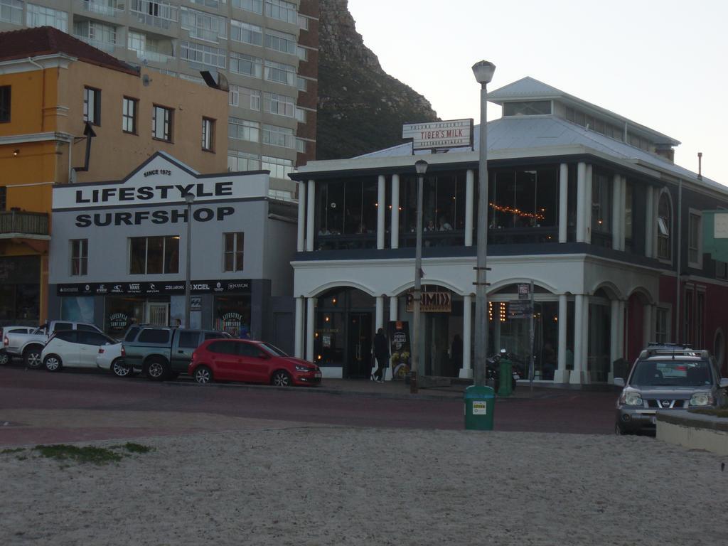 Royal At Sea Apartment Muizenberg Ngoại thất bức ảnh